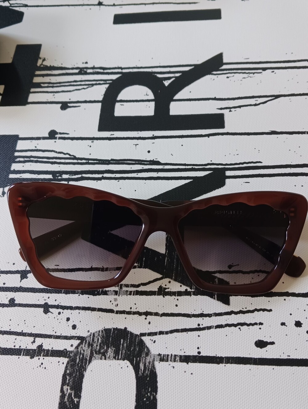 New KREWE Brigitte Sunglasses - Picture 3 of 16
